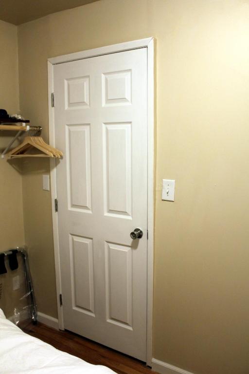 Room image 3